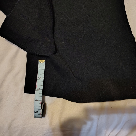 GAP Women's Black Shorts Size 8 - Picture 7 of 7